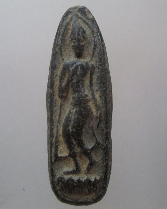 20 บาท พระลีลาเนื้อดินไม่ทราบที่ครับ