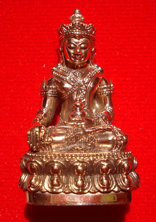 พระกริ่งธงชัยดอยสุเทพ รุ่นเจ้าสัวล้านนา เนื้อนวโลหะนำฤกษ์ก้นเงิน วัดพระธาตุดอยสุเทพ เชียงใหม่