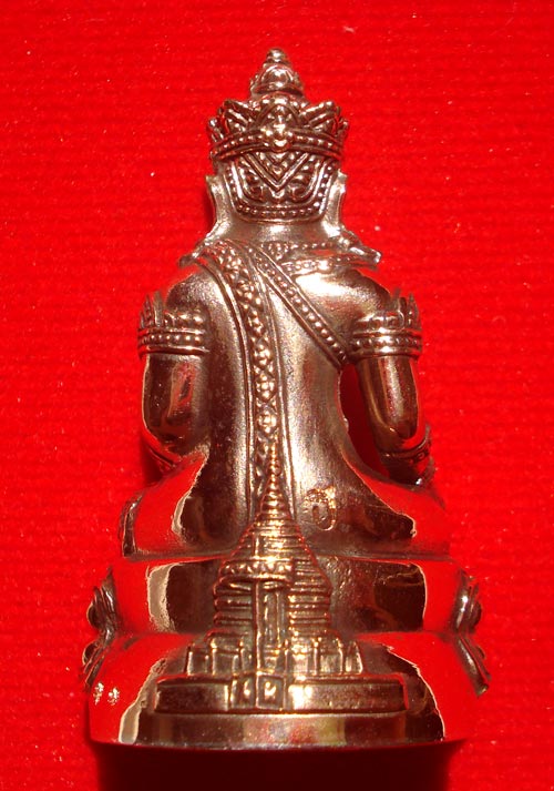 พระกริ่งธงชัยดอยสุเทพ รุ่นเจ้าสัวล้านนา เนื้อนวโลหะนำฤกษ์ก้นเงิน วัดพระธาตุดอยสุเทพ เชียงใหม่