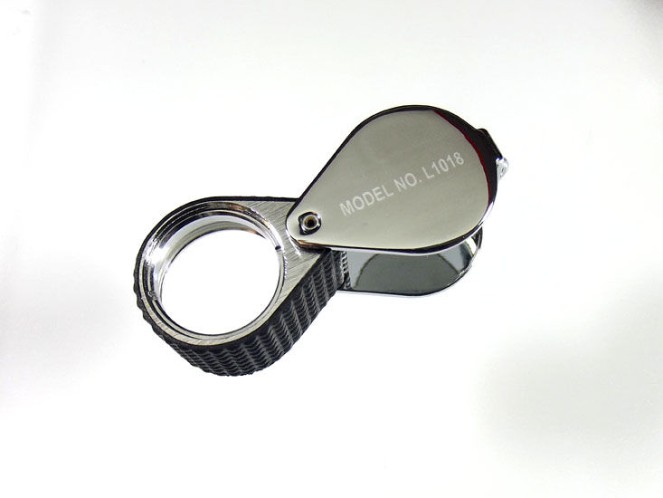 เคาะเดียวราคาพิเศษ..กล้อง*** leika10x18mm สีเงินหุ้มยางสวยดุหรู (GERMAN)***นำเข้า*** เลนส์แก้ว3ชั้น