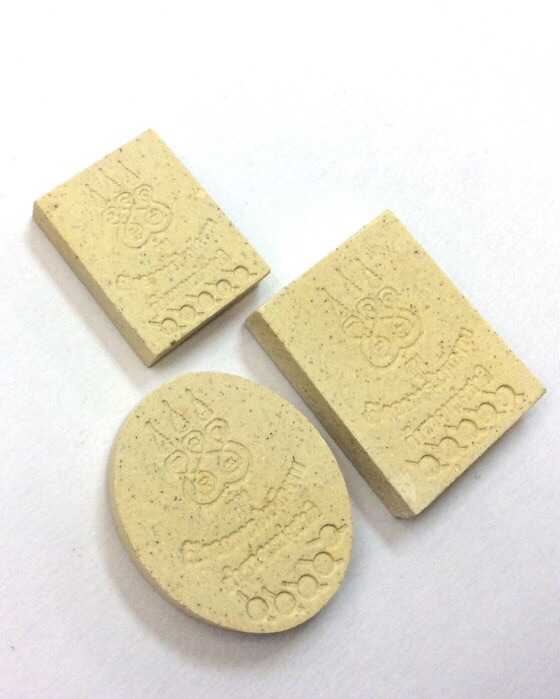 หลวงพ่อโสธร รุ่นประวัติศาสตร์เปิดอาคาร สำนักงานตำรวจแห่งชาติ ปี43 เนื้อผง กล่องเดิม #8