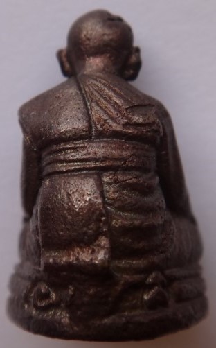 รูปหล่อ+ขุนแผน หลวงปู่หงษ์ เคาะเดียว