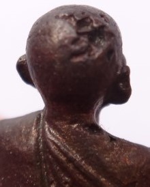 รูปหล่อ+ขุนแผน หลวงปู่หงษ์ เคาะเดียว