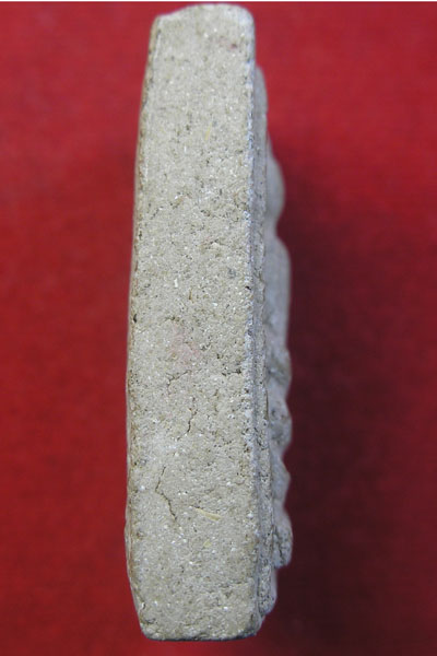 พระสมเด็จ วัดโนนผึ้ง ปี พ.ศ.๒๕๔๐ เนื้อผงพุทธคุณ หลวงปู่หมุน ปลุกเสก...