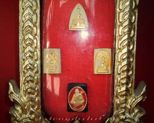 พระชุดมหาปฏิมากรทั้ง 9 พระองค์ หลวงพ่อสีนวล วัดทุ่งสาธิต สวยสมบูรณ์มากค่ะ