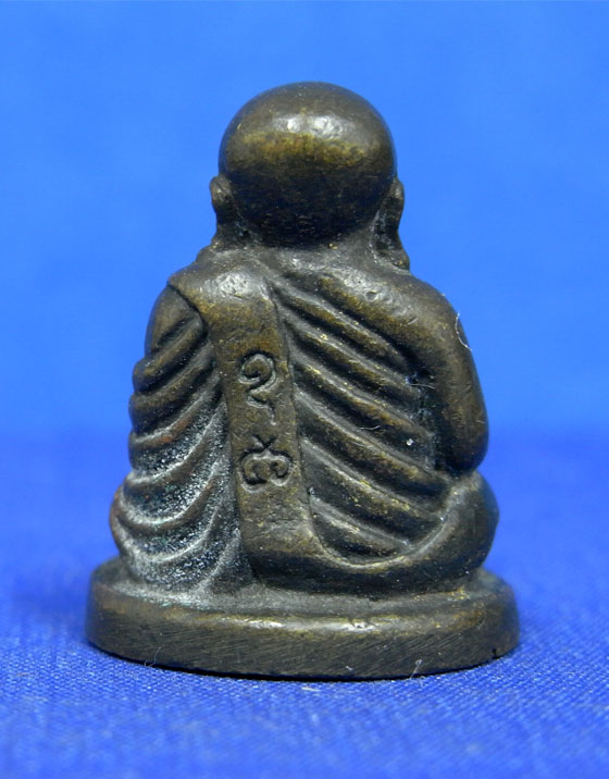 รูปหล่อหลวงพ่อเงิน วัดบางคลาน 46