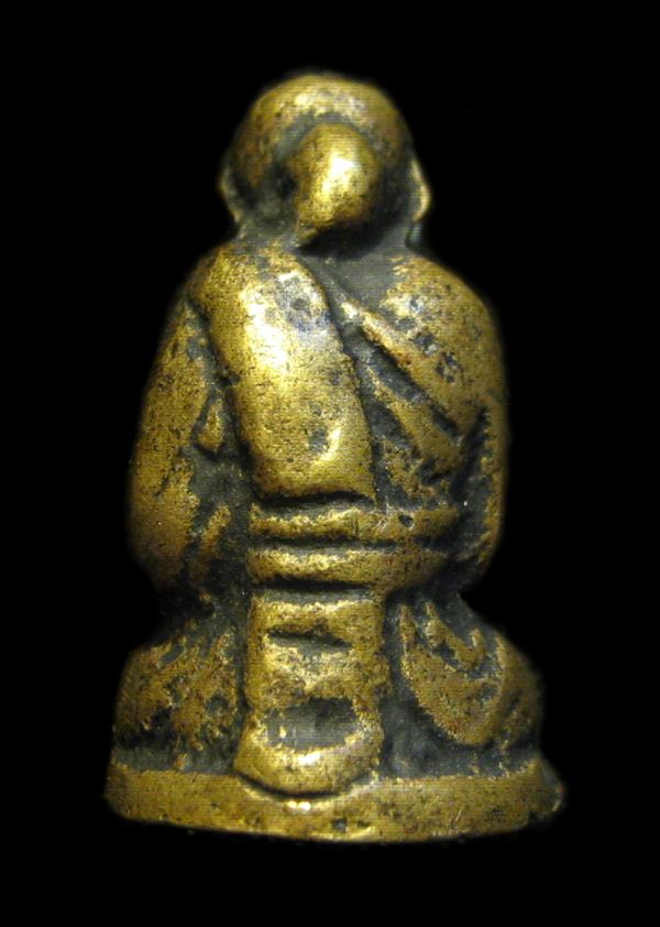 หลวงปู่ทวดหัวมวย เนื้อโลหะชนวนเก่า รุ่นแรก ปี ๒๕๐๖ วัดอ่างทอง สงขลา