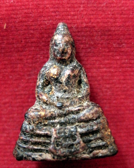 หลวงพ่อโสธร เนื้อว่าน