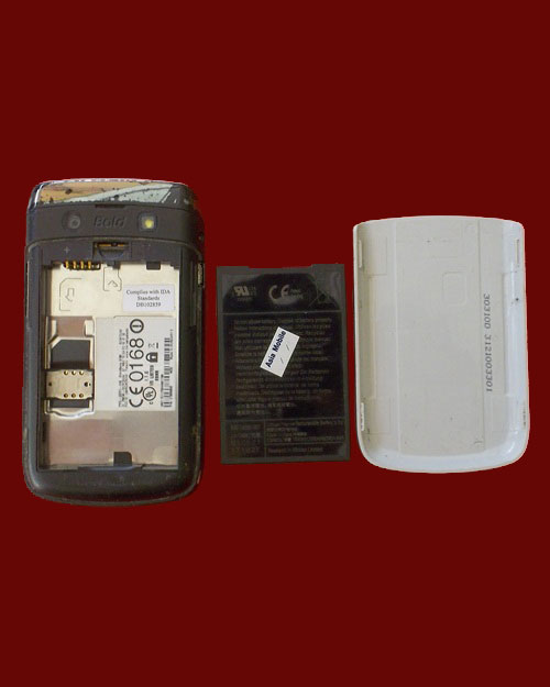 BlackBerry Bold 9780 มือ 2 white ...... 500 -