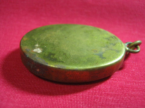 ล็อคเก็ตเจ้าคุณนร วัดวังกระโจม