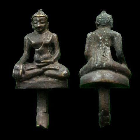 พระยอดธงหลวงปู่เจี๊ยะ รุ่นสาม