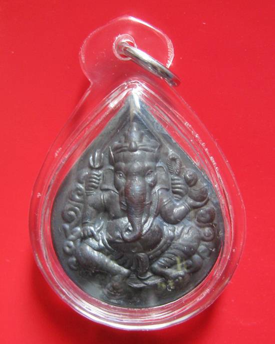 พระพิฆเณศ หลังพระราหู รุ่นสุริยปราคา เนื้อทองแดง ปี 2538 กล่องเดิม