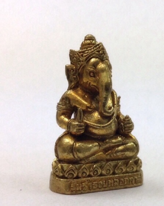 พระพิฆเนศ อุดกริ่ง รุ่นร่ำรวยตลอดกาล เนื้อทองฝาบาตร มีโค๊ด กล่องเดิม