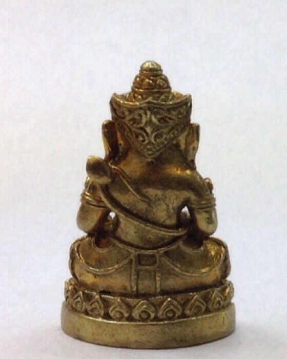 พระพิฆเนศ อุดกริ่ง รุ่นร่ำรวยตลอดกาล เนื้อทองฝาบาตร มีโค๊ด กล่องเดิม