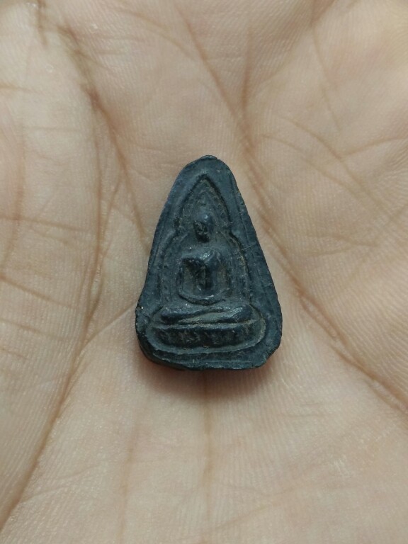 พระผงใบลานพิมพ์หยดน้ำหลวงพ่อเงิน