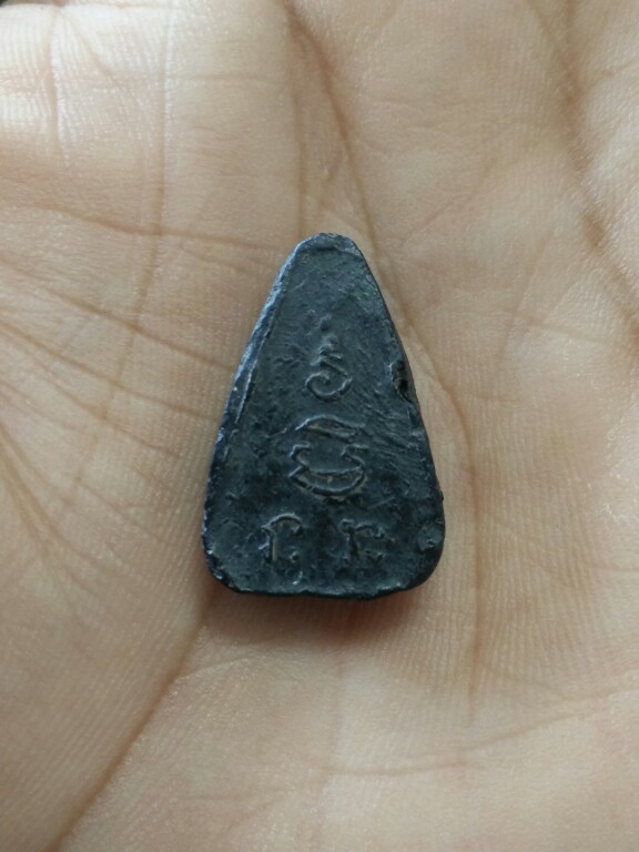 พระผงใบลานพิมพ์หยดน้ำหลวงพ่อเงิน