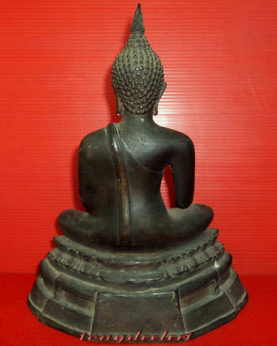 พระบูชาปางประทานพร วัดสนม อนุสรณ์วางศิลาฤกษ์หอประชุม ปี 2517 ใต้ฐานดินไทย