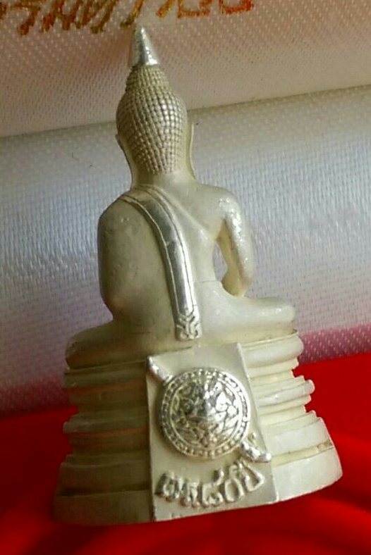 หลวงพ่อโสธร 80 ปี กรมตำรวจ เนื้อเงินขัดเงา