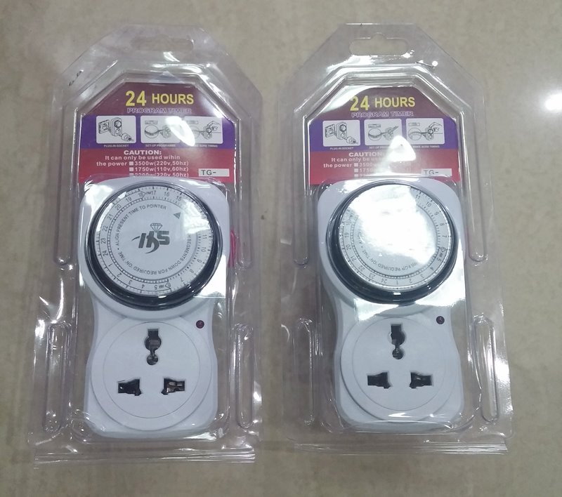 เคาะเดียว (185 บาท) เครื่องตั้งเวลาเปิด-ปิดไฟ 24 ชั่วโมง