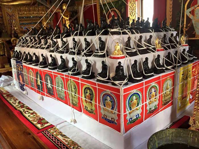 43(เหรียญนั่งพาน รุ่น ชนะมาร เนื้อทองทิพย์(สร้าง 2999) หลวงพ่อรวย วัดตะโก อยุธยา มี2โค๊ด+หมายเลข ๔๓