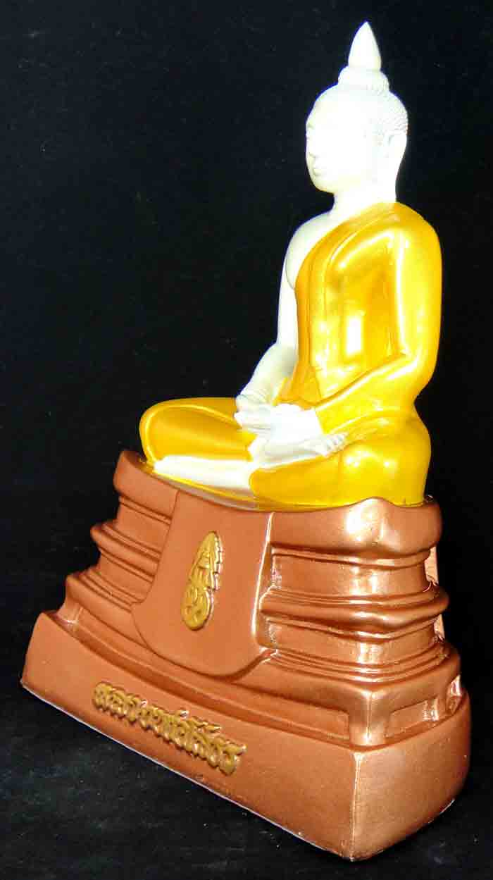 ***พระพุทธโสธร เนื้อเรซิ่นสีสามกษัตริย์พุทธลักษณะสวยงามมาก ขนาดหน้าตัก 5 นิ้ว ความสูง 9.5 นิ้ว ฐานกว