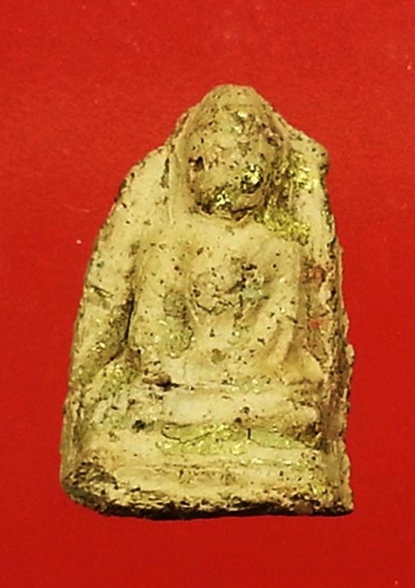 พระเนื้อดิน กรุอยุธยา