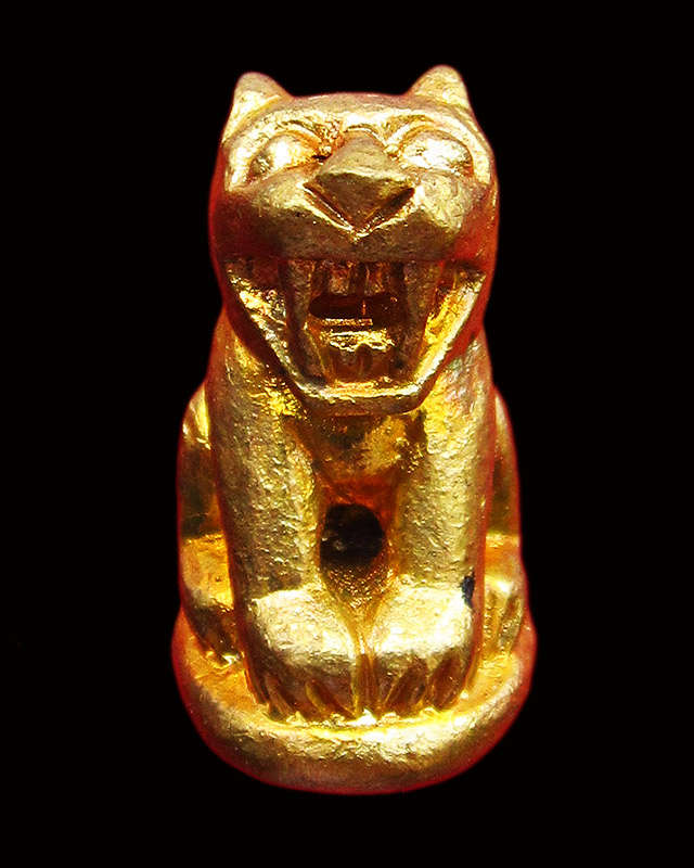 เสือเจ้าทรัพย์มหาเศรษฐี รุ่นแรก ออกวัดประทุน หลวงปู่บัว ถามโก วัดศรีบุรพาราม จ.ตราด เนื้อทองเหลือง