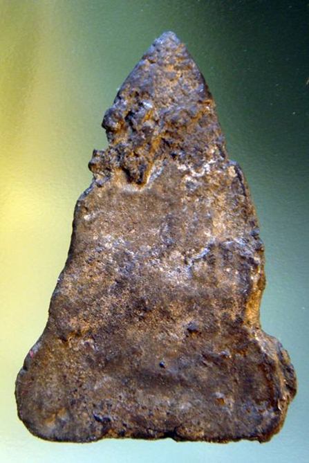 พระร่วงนั่ง คางเครา กรุบางขลัง อำเภอสวรรคโลก จังหวัดสุโขทัย เนื้อชิน