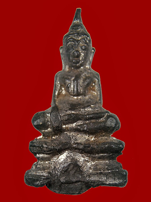 พระกรุวัดเลียบ เนื้อชินตะกั่ว สภาพสวยครับ