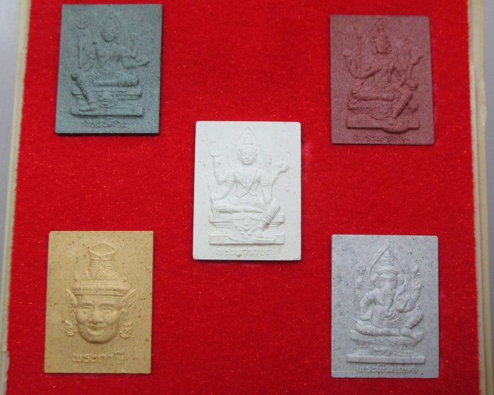 20 บาท พระชุดมหาเทพมงคล5องค์ สก.เฉลิมพระชนมพรรษา 6 รอบ ปี47 
