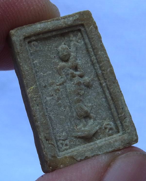 สมเด็จคะแนนหลังสิวลีพิมพ์เล็ก หลวงพ่อกวย วัดโฆสิตาราม เนื้อผง ปี2515