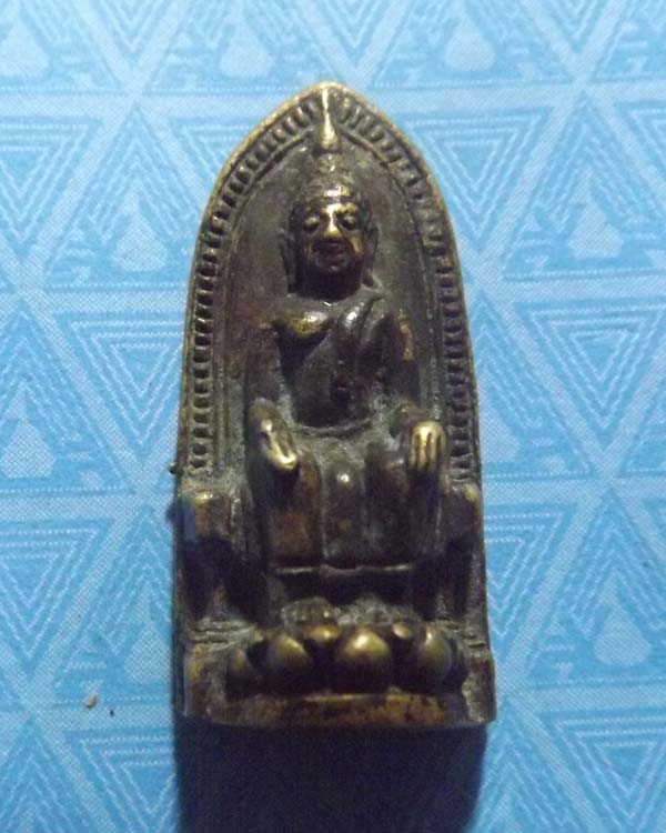 รูปหล่อหลวงพ่อโต วัดบ้านเชี่ยน จ.ชัยนาท แจกแม่ครัว