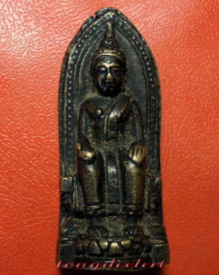 พระหลวงพ่อโต วัดบ้านเชี่ยน จ.ชัยนาท รุ่นแรก พิมพ์ใหญ่ สวยมากค่ะ