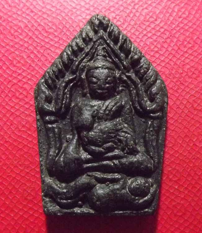 พระขุนแผนพลายกุมารอุ้มไก่ หลวงปู่สรวงเทวดาเล่นดิน หลวงตาเบ๊าะ ภูตะแบง ปี2519
