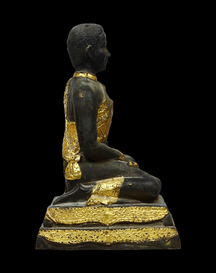 รูปหล่อบูชา แม่นาง...??? ไม่ทราบที่ เนื้อทองเหลืองรมดำ ทาทองเก่า ผิวแห้งหิ้ง