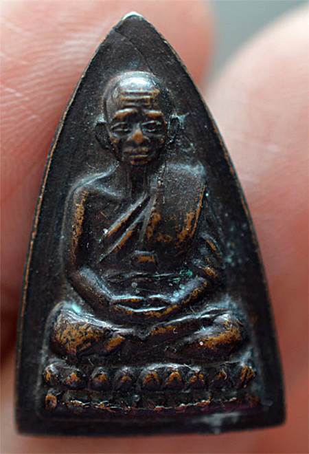 หลวงปู่ทวด รศ.200 เนื้อทองแดง ปี 25