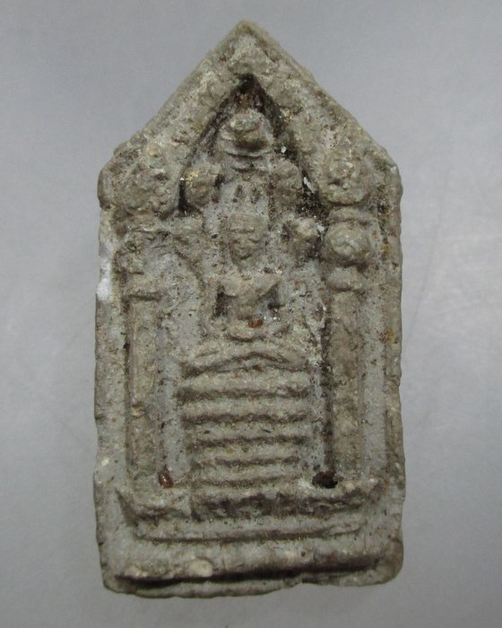 20 บาท พระนาคปรกเนื้อผงไม่ทราบที่ครับ