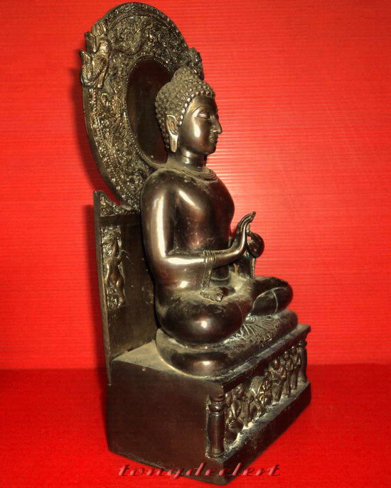 พระบูชาปางปฐมเทศนา สวยงามมากค่ะ