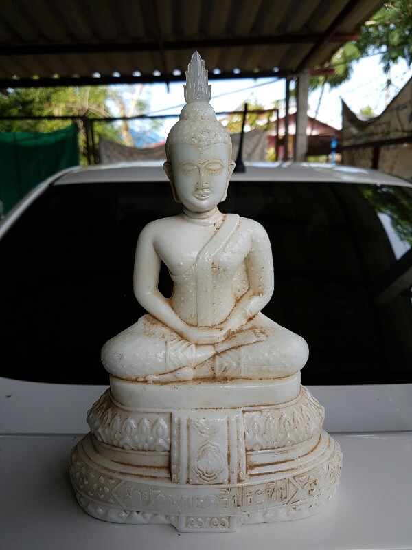 พระแก้วขาวสวยเดิมๆๆ 25 ศควรรษ บล็อค เจแปน นิยม  หน้าตัก 5 นิ้ว สูง 11 นิ้ว