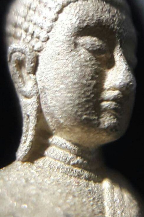 หลวงพ่อโสธร 80 ปี กรมตำรวจ เนื้อเงินพ่นทราย คอสามเส้นแน่นๆ (เคาะเดียวถึงขั้นต่ำ)