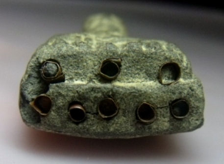 **วัดใจ**หลวงปู่ทวดเนื้อว่านหลังเจดีย์ ฝังตะกรุด 9 ดอก ปี ๒๕๓๕**อาจารย์นอง ปลุกเสก สวยๆ