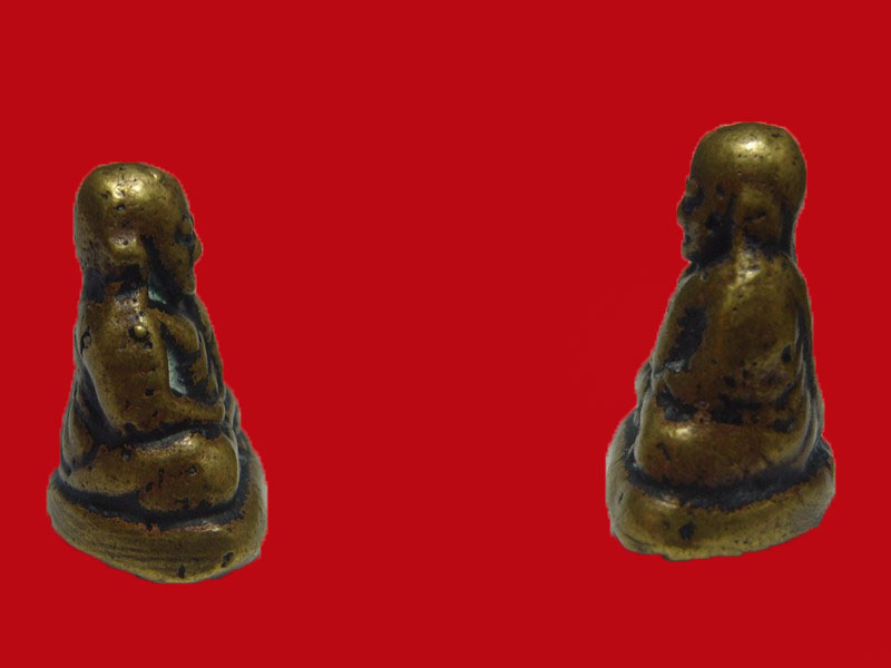 รูปหล่อหลวงพ่อเงิน พิมพ์ขี้ตา หลวงพ่อนงค์สร้าง วัด ทุ่งน้อย จ.พิจิตร ยุคต้นครับ