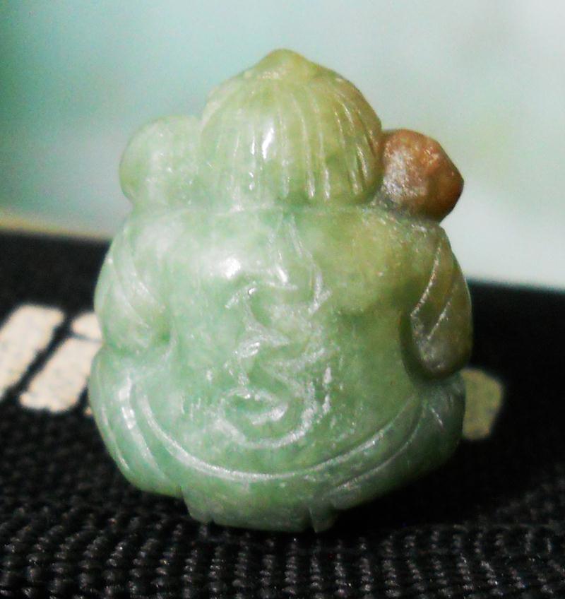 หยกเขียวแท้ๆ พระพิฆเนศ ฐานครึ่งนิ้ว สูง1นิ้ว แกะสลักจากเมืองนอกฝีมือละเอียดปรานีต สวยมั๊กๆๆน่าบูชาหา