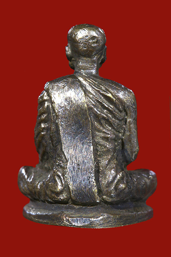 รูปหล่อพระอาจารย์วัน อุตตโม  วัดถ้ำอภัยดำรงธรรม รุ่นแรก