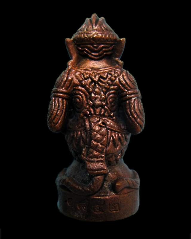 หนุมานมหาปราบไพรี หลวงปู่บัว ถามโก วัดศรีบุรพาราม จ.ตราด เนื้อทองแดงผสมสัมริด ก้นอุดผงผสมสีผึ้ง