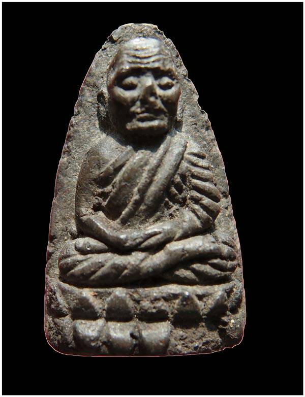 หลวงปู่ทวด วัดช้างให้ เนื้อว่าน ปี 24 พิมพ์ใหญ่ 