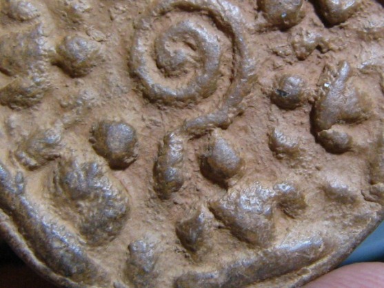 พระงบน้ำอ้อย เนื้อดิน พิมพ์อุกลาง กรุหนองแซง จ.สระบุรี สภาพพอสวย