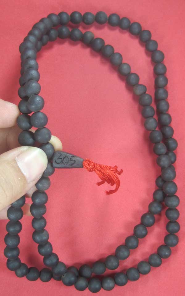 ประคำเหล็กไหล+เหล็กน้ำพี้ หลวงปู่คำบุ คุตฺตจิตฺโต วัดกุดชมภู อ.พิบูลมังสาหาร จ.อุบลราชธานี
