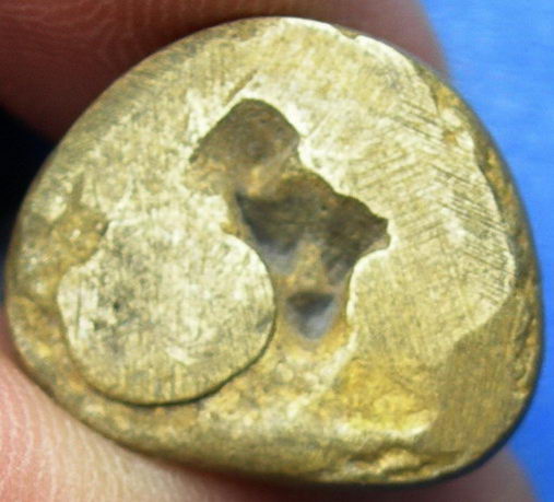 รูปหล่อหลวงพ่อเงิน วัดบางคลาน.............(D-4)