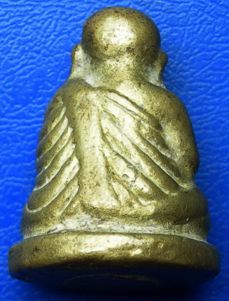 รูปหล่อหลวงพ่อเงิน วัดบางคลาน.............(D-5)